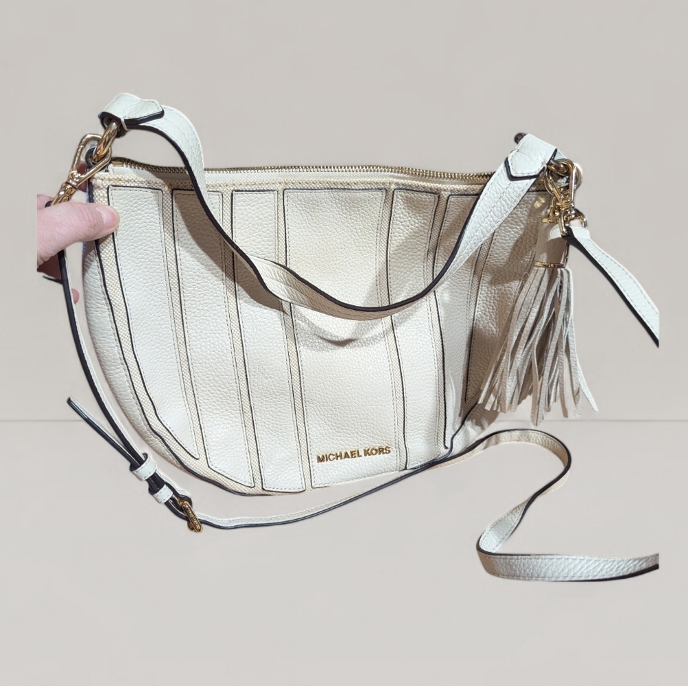 Michael Michael Kors Pebbled Leather Hobo Bag White Gold Tassel Crossbody - Picture 2 of 11